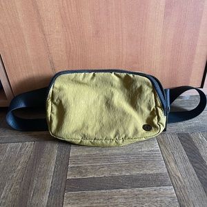 Lululemon belt bag